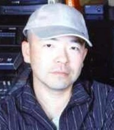 Хадзимэ Такакува