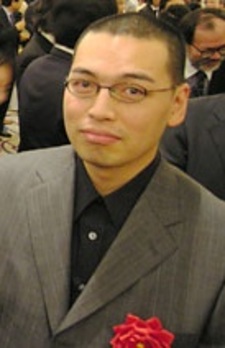 Киёхико Адзума